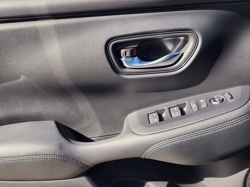 Certified 2023 Honda HR-V LX image 23