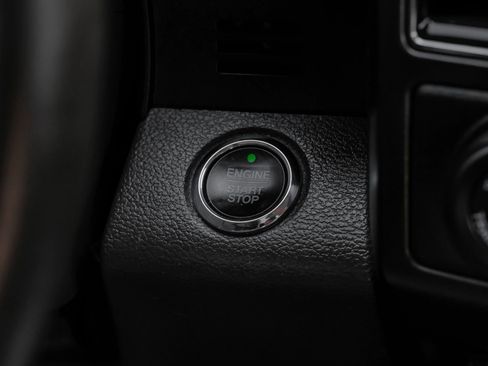 Used 2018 Ford Expedition Limited w/ Equipment Group 302A AWD/4WD image 23