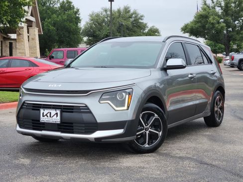 Certified 2024 Kia Niro EX FWD image 1