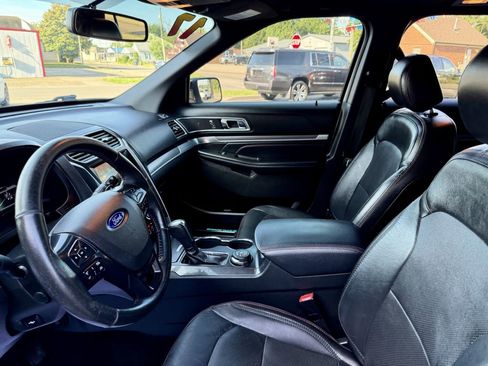 Used 2017 Ford Explorer Sport w/ Equipment Group 401A AWD/4WD image 10