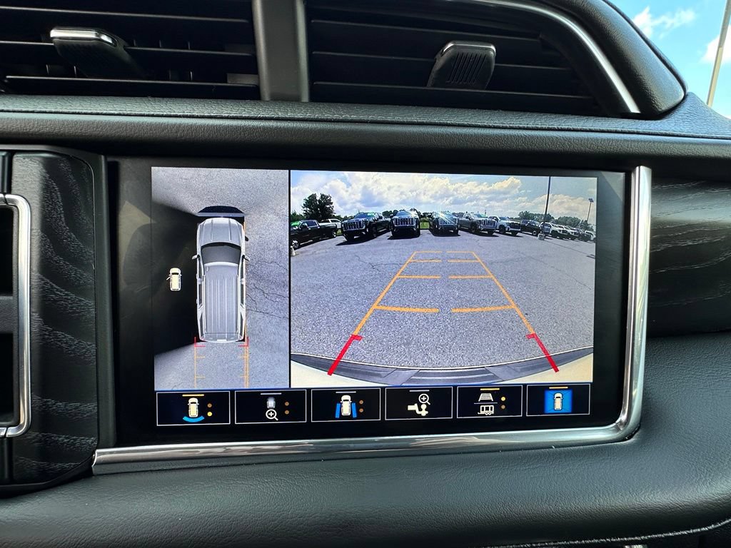 Certified 2021 GMC Yukon XL Denali w/ Denali Ultimate Package AWD/4WD image 35