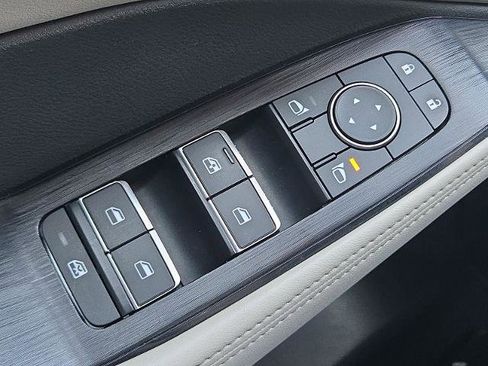 Certified 2023 Nissan Rogue SL w/ SL Premium Package image 28