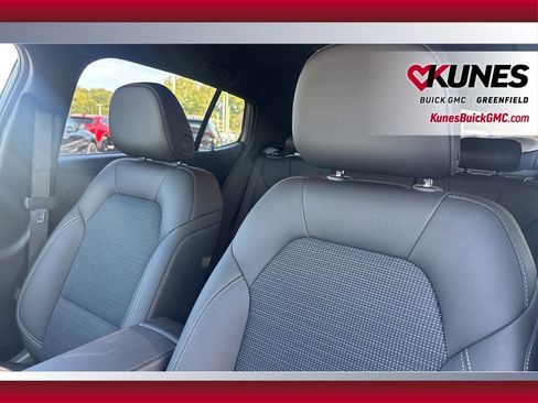 New 2026 Buick Envista Preferred w/ Convenience I Package image 17