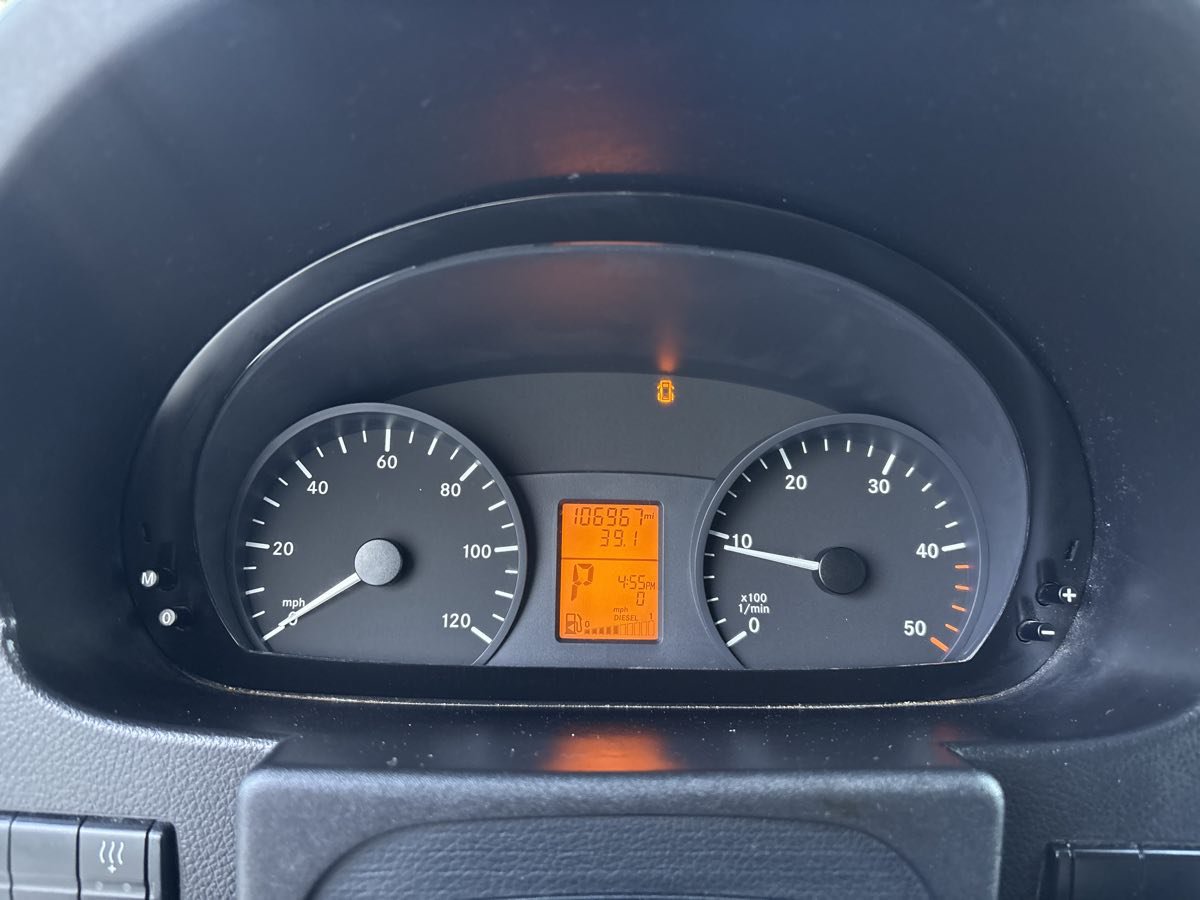 Used 2016 Mercedes-Benz Sprinter 2500 image 19