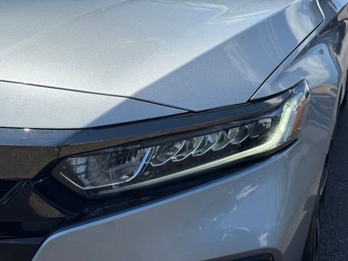 Used 2020 Honda Accord Sport image 11