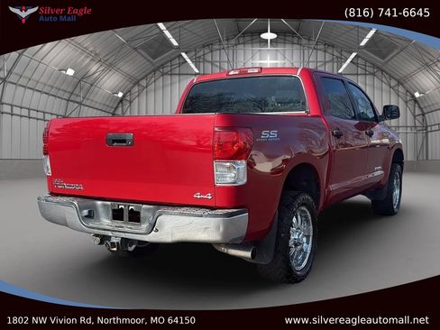 Used 2012 Toyota Tundra 4x4 CrewMax w/ Tow Pkg image 5