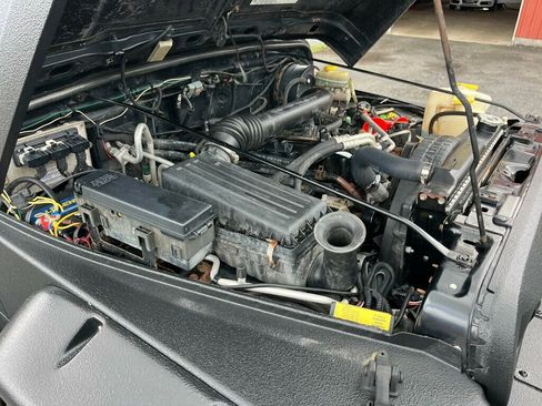 Used 2004 Jeep Wrangler Sport w/ Dual Top Group image 46