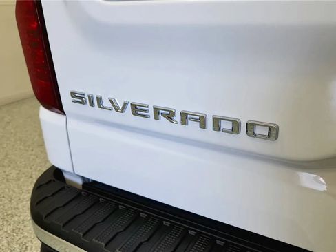 New 2026 Chevrolet Silverado 1500 LT w/ Convenience Package II AWD/4WD image 17