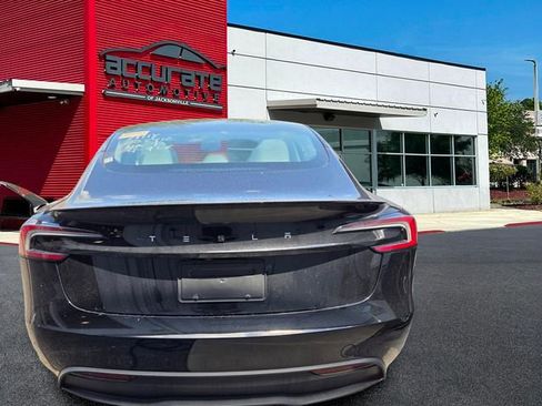 Used 2025 Tesla Model 3 Long Range RWD image 3