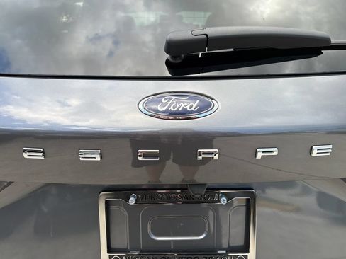 Used 2024 Ford Escape Platinum w/ Class II Trailer Tow Package AWD/4WD image 10