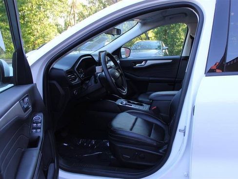 Used 2022 Ford Escape SEL FWD image 10