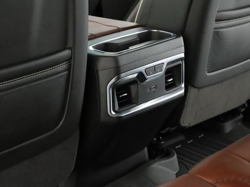 Used 2024 GMC Sierra 1500 Denali Ultimate AWD/4WD image 6