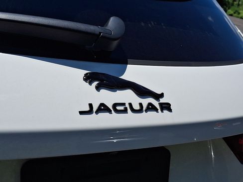 Used 2026 Jaguar F-PACE R-Dynamic S AWD/4WD image 29
