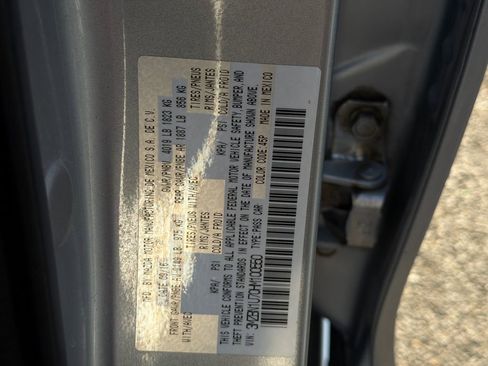 Used 2017 MAZDA MAZDA3 Sport image 26