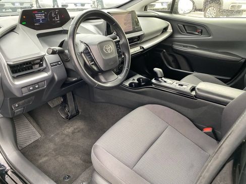 Used 2024 Toyota Prius LE FWD image 19