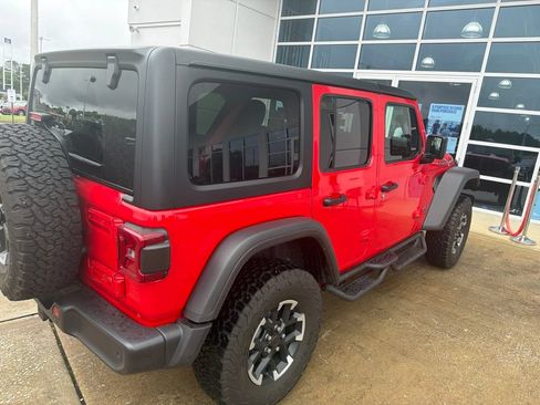 Used 2026 Jeep Wrangler Unlimited Rubicon w/ Safety Group AWD/4WD image 6
