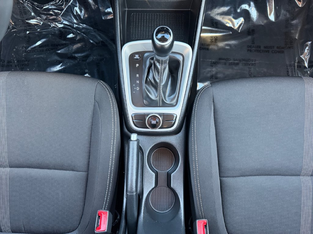 Used 2025 Hyundai Venue SEL FWD image 10