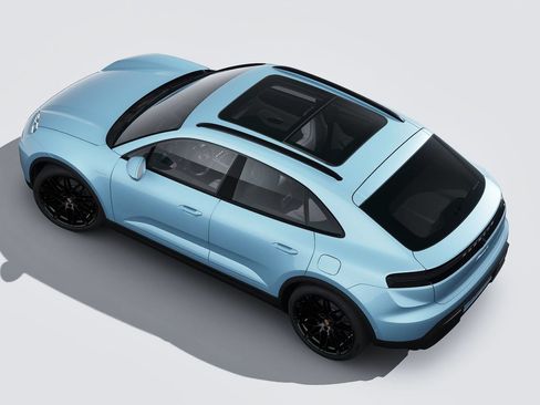 Certified 2025 Porsche Macan 4 Electric AWD/4WD image 2