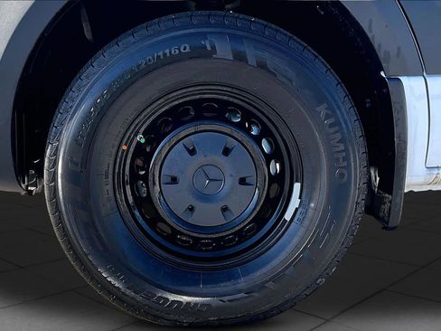 New 2025 Mercedes-Benz Sprinter 2500 image 11