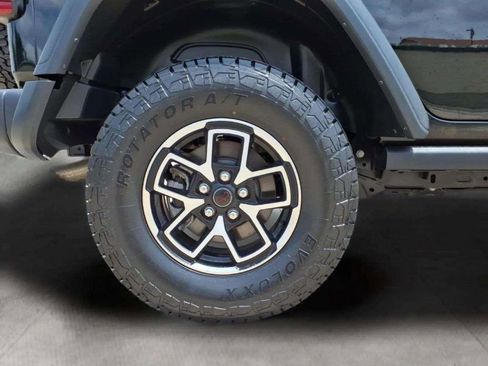 Used 2025 Jeep Wrangler Unlimited Rubicon AWD/4WD image 20