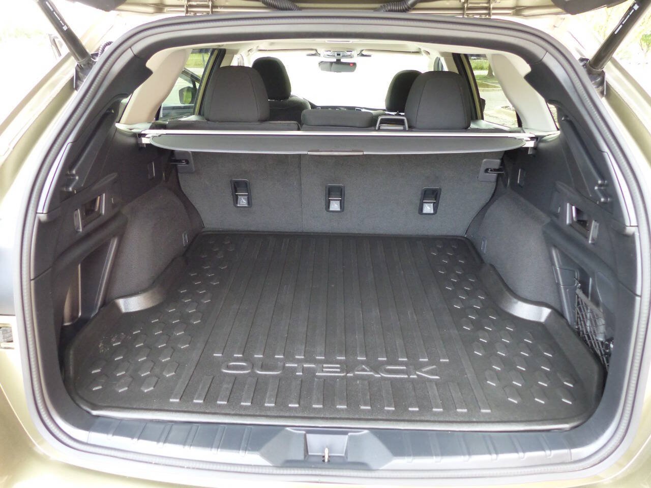 Used 2023 Subaru Outback Premium AWD/4WD image 41