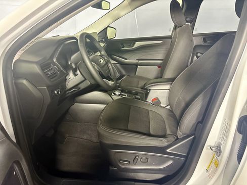 Used 2024 Ford Escape Active w/ Tech Pack #1 AWD/4WD image 11