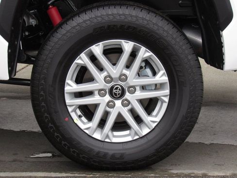 New 2026 Toyota Tundra SR5 AWD/4WD image 40