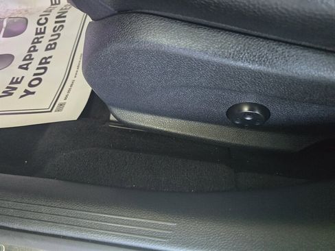 Used 2017 Mercedes-Benz E 300 image 21