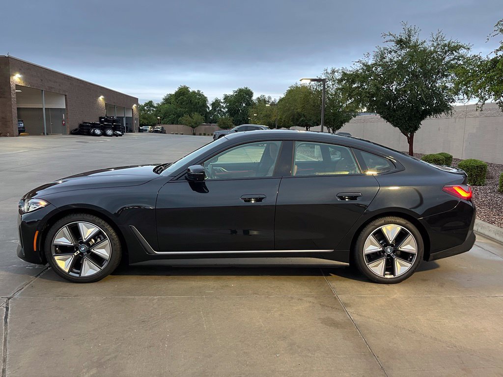 Used 2023 BMW i4 eDrive40 w/ Premium Package RWD image 10