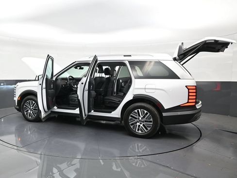 Used 2026 Hyundai Palisade SEL Premium FWD image 31