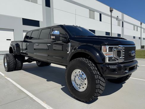 Used 2020 Ford F450 Platinum w/ FX4 Off-Road Package image 34