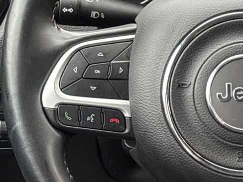 Certified 2020 Jeep Compass Limited image 22