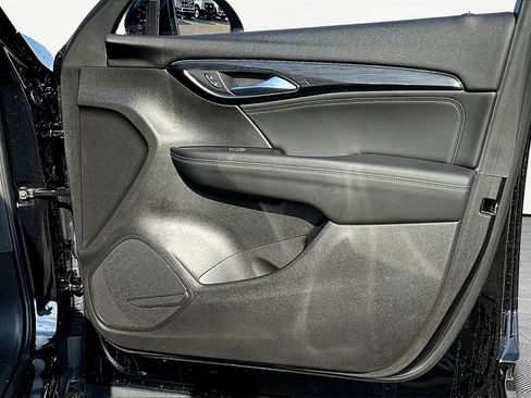 Used 2023 Buick Envision Essence image 24