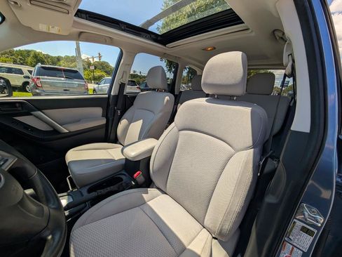 Used 2015 Subaru Forester 2.5i Premium w/ All-Weather Package AWD/4WD image 15