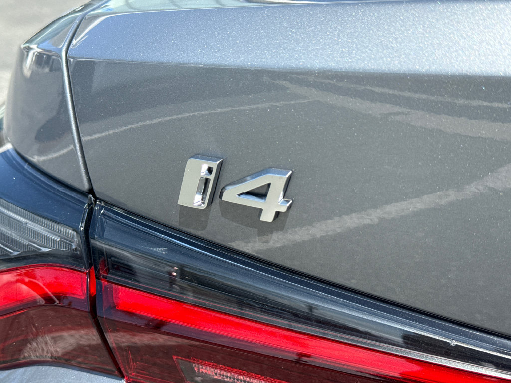 Used 2026 BMW i4 eDrive40 w/ Premium Package RWD image 11