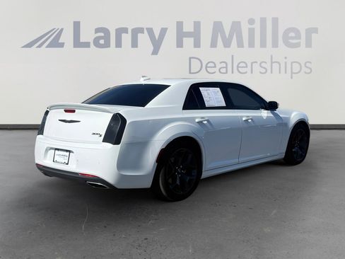 Used 2022 Chrysler 300 S w/ Safetytec Plus Group image 6