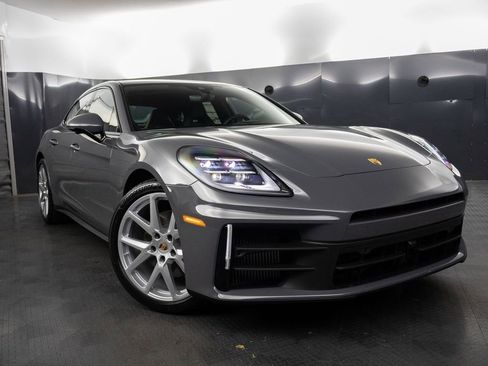 Used 2026 Porsche Panamera 4 AWD/4WD image 9
