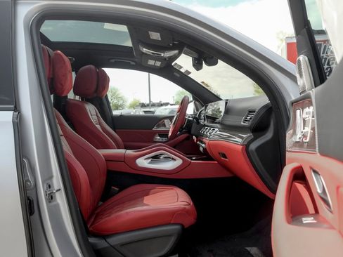 New 2026 Mercedes-Benz GLS 63 AMG 4MATIC image 30