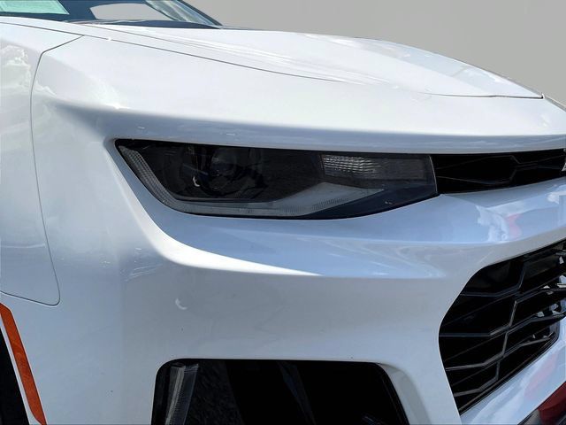 Used 2021 Chevrolet Camaro ZL1 RWD image 30
