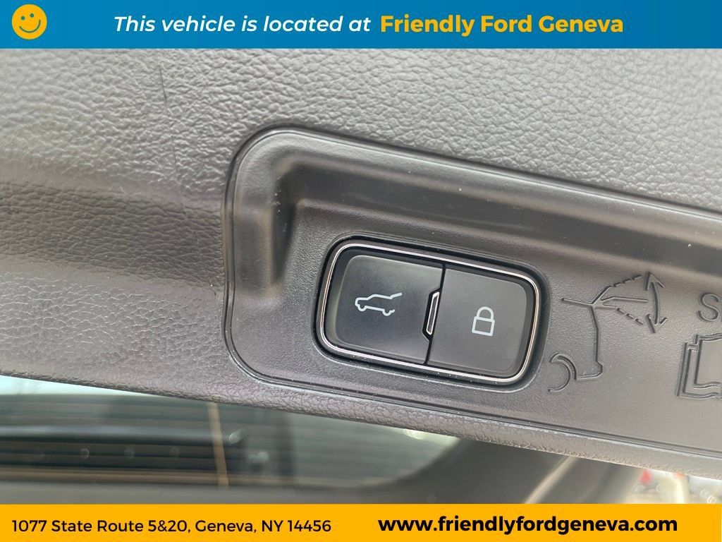 Used 2024 Ford Explorer XLT w/ Equipment Group 202A AWD/4WD image 11