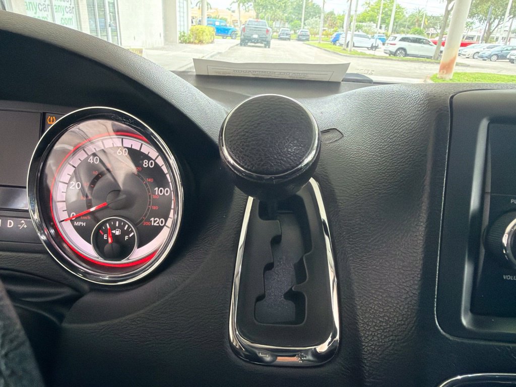 Used 2013 Dodge Grand Caravan SE FWD image 10