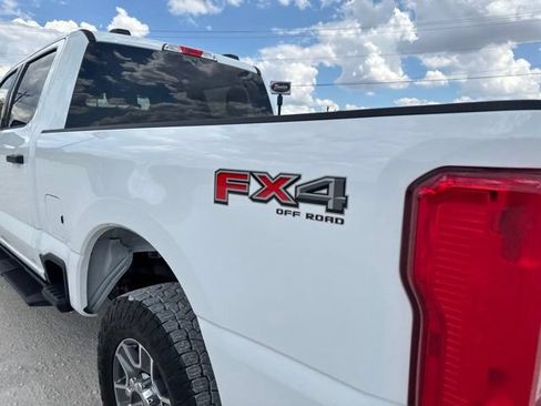 Used 2025 Ford F250 XLT w/ FX4 Off-Road Package AWD/4WD image 12