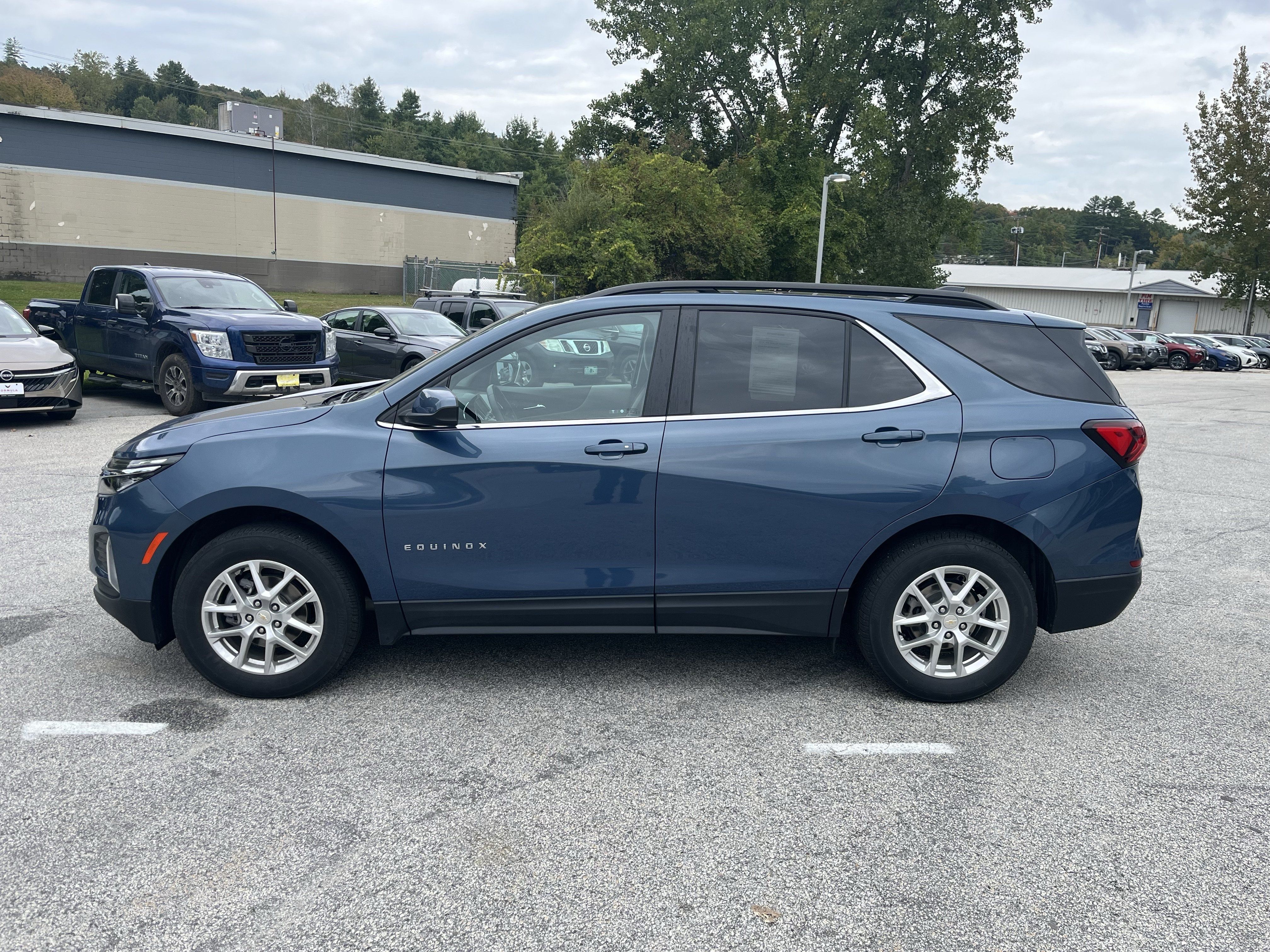 Used 2024 Chevrolet Equinox LT AWD/4WD image 4