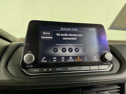 Used 2023 Nissan Rogue SV image 20