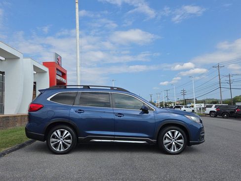 Used 2021 Subaru Ascent Limited w/ Technology Package AWD/4WD image 2