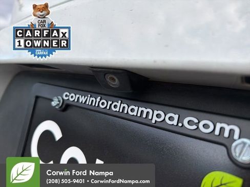 Used 2018 Porsche Macan Base image 11