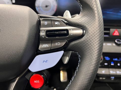 Used 2024 Hyundai Elantra N Base image 11