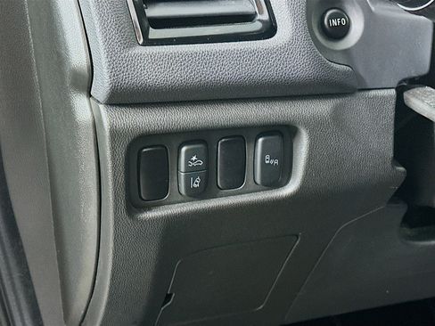 Used 2024 Mitsubishi Outlander Sport SE image 17