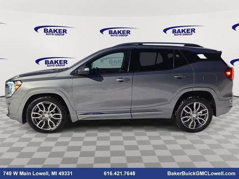 Used 2023 GMC Terrain Denali image 8