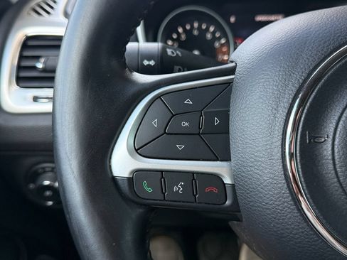 Used 2017 Jeep Compass Latitude w/ Popular Equipment Group AWD/4WD image 26
